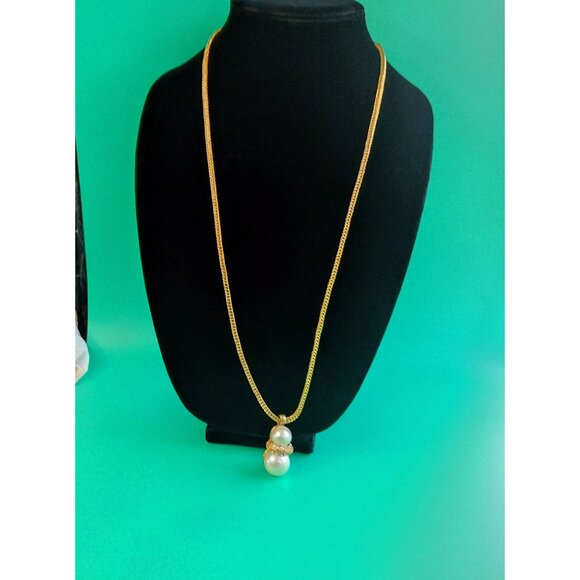 Vintage Gold Tone Necklace Magnetic Clasp Double Faux Pearl Pendant Long Jewelry - Picture 1 of 16